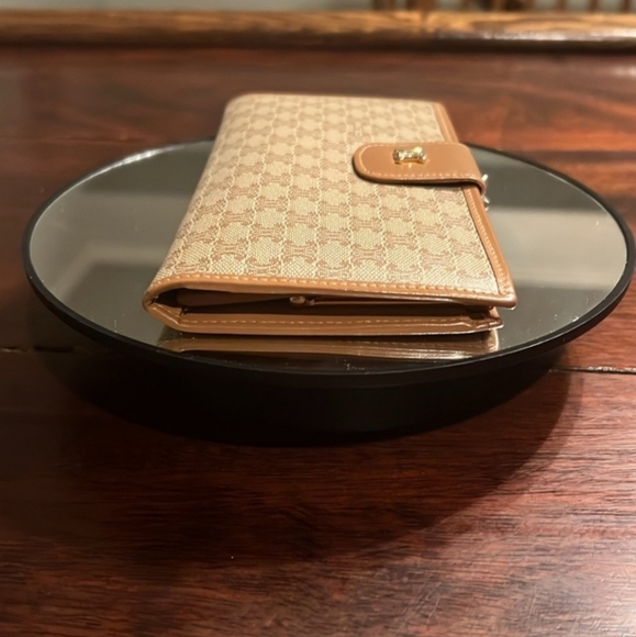 CELINE Vintage Macadam Leather Kisslock Long Wallet - Picture 6 of 10